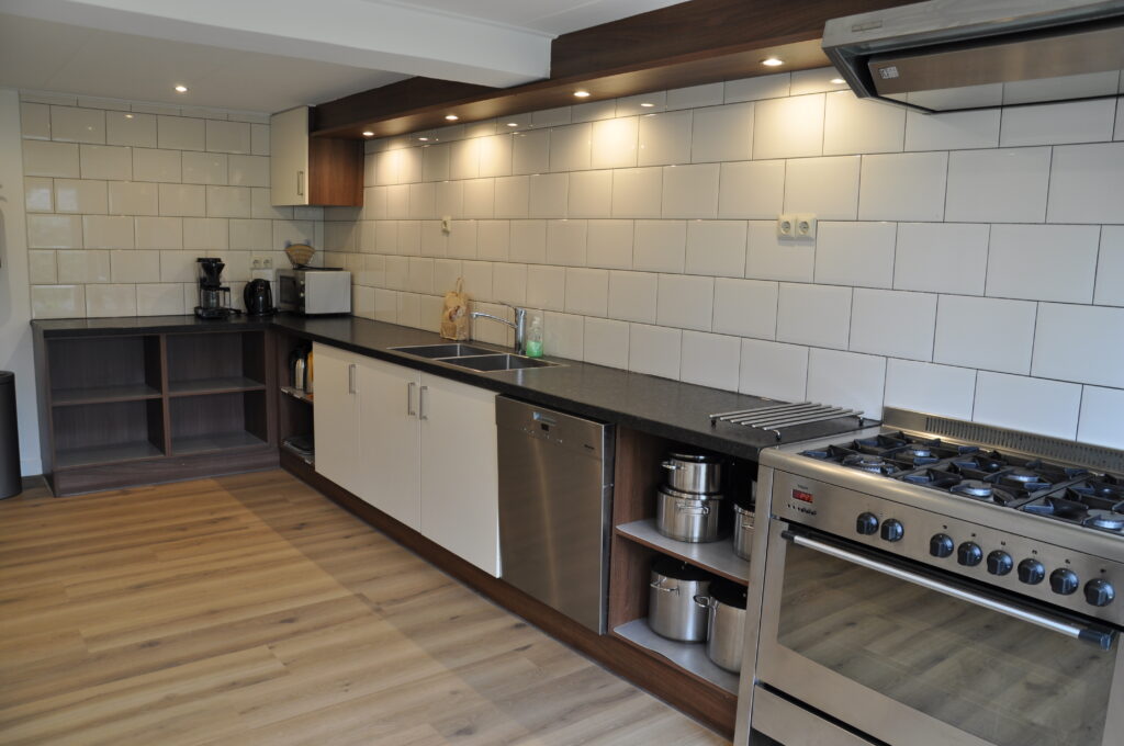 De vernieuwde keuken van Ossenkamp Vakantiehuis